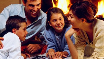 familynight.jpg style=float:left;